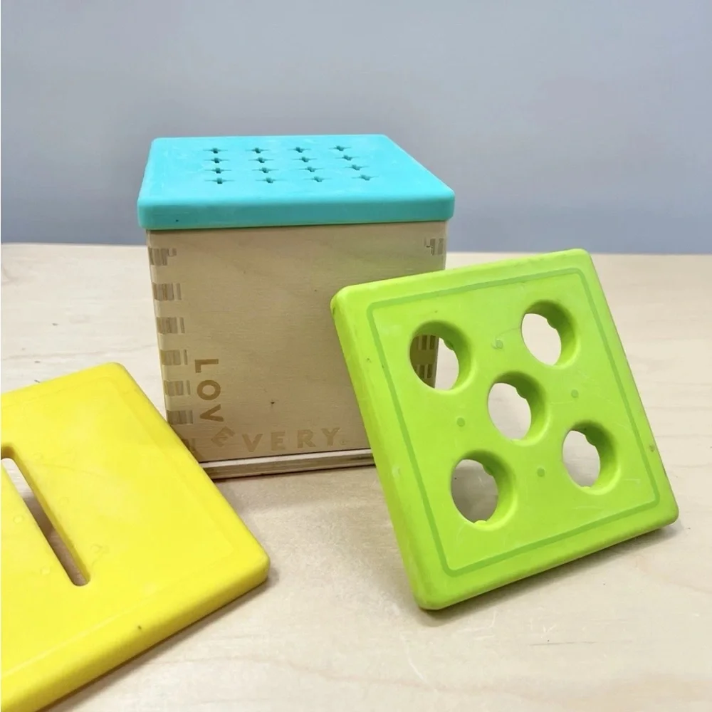 Lovevery Sorting Toy‎ Montessori Wooden Three Top Box